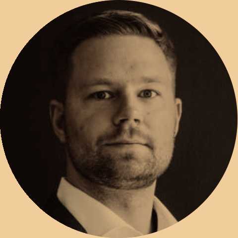 Portrait-Foto von Alexander Wickhorst