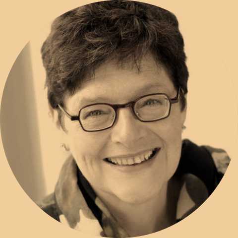Portrait-Foto von Bettina Pfleiderer