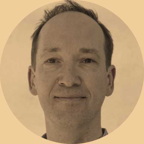 Portrait-Foto von Dirk Schmidtke
