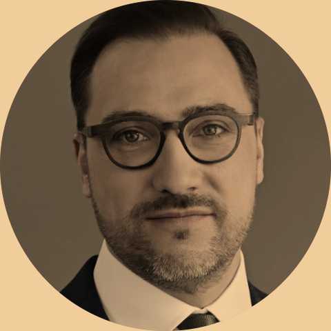 Portrait-Foto von Oliver Romald Siebert